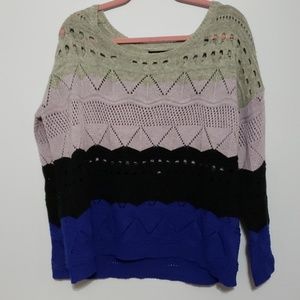 Bcbg Maxazria cropped light sweater.
